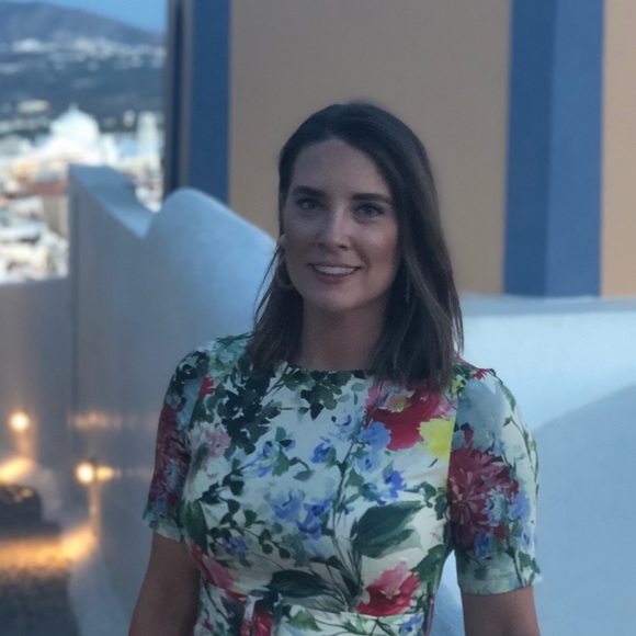 Meet your Posher, Rachel - Picture 1 of 1